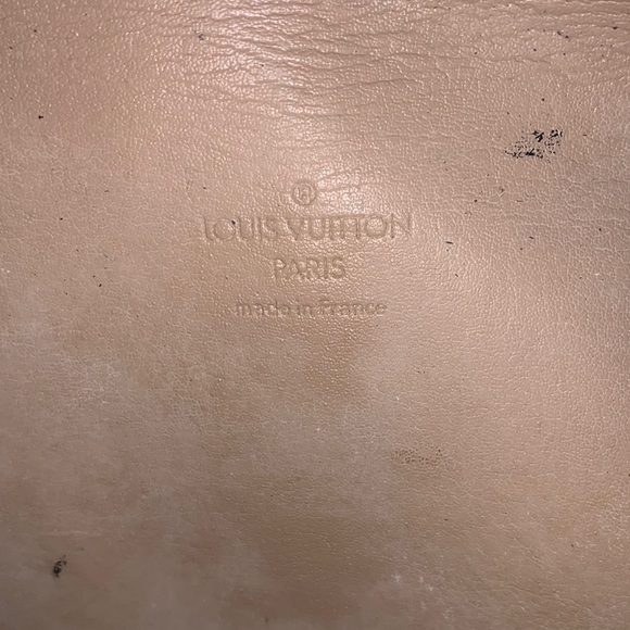 Louis Vuitton Yellow Vernis Monogram Barrel Bag - Picture 14 of 16